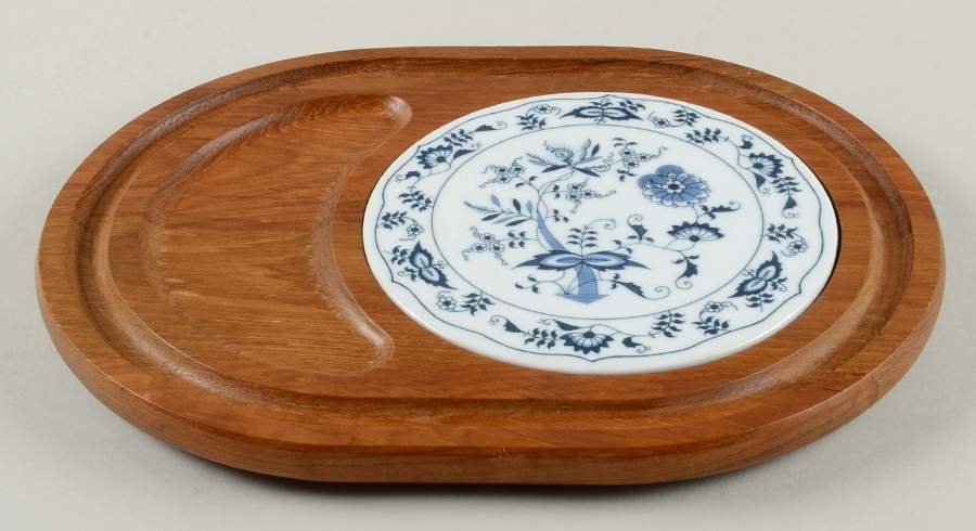 DOL1 Oval Wood Cheeseboard W/Dome by Dolphin-1