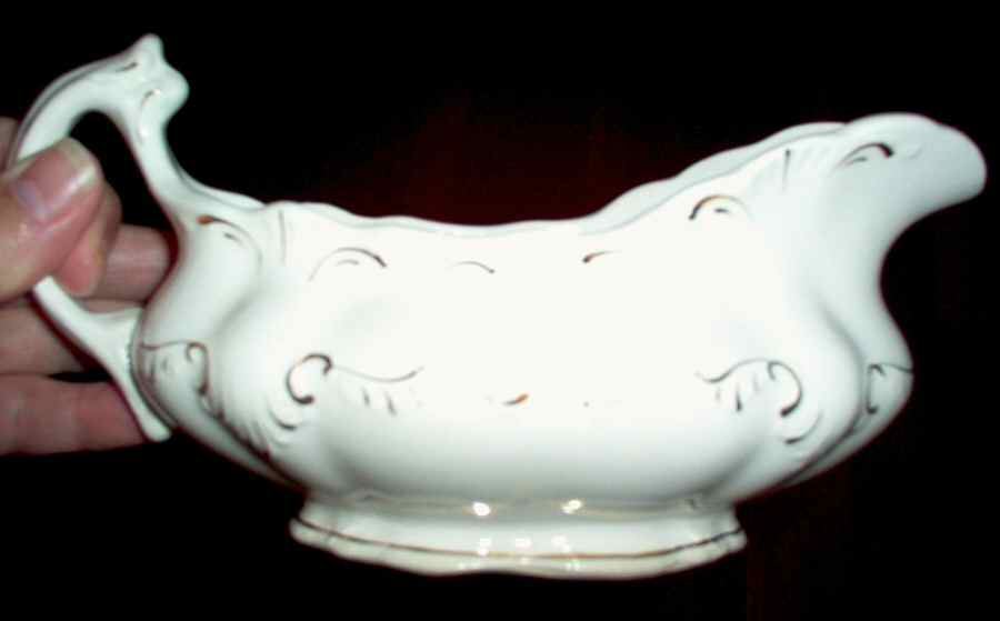 DRC21 Gravy Boat by Dresden (USA)-1