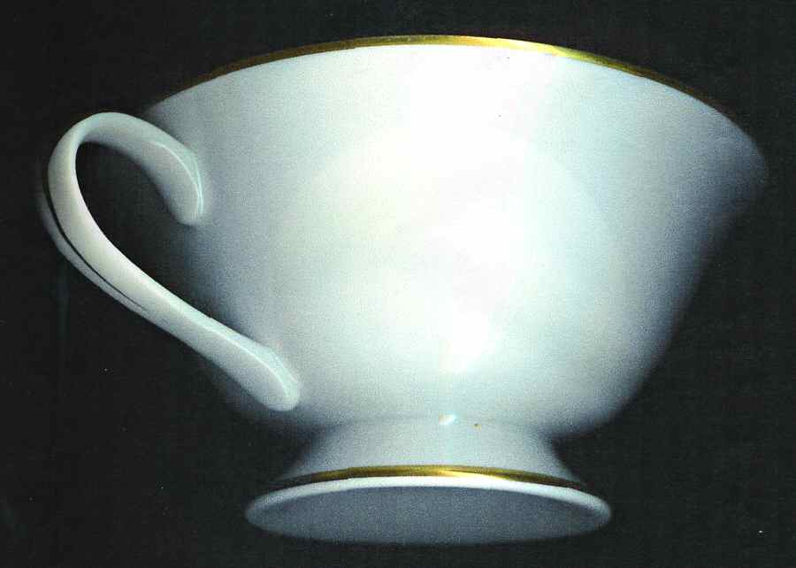 Elegance Footed Cup by Dsc China-USA-1