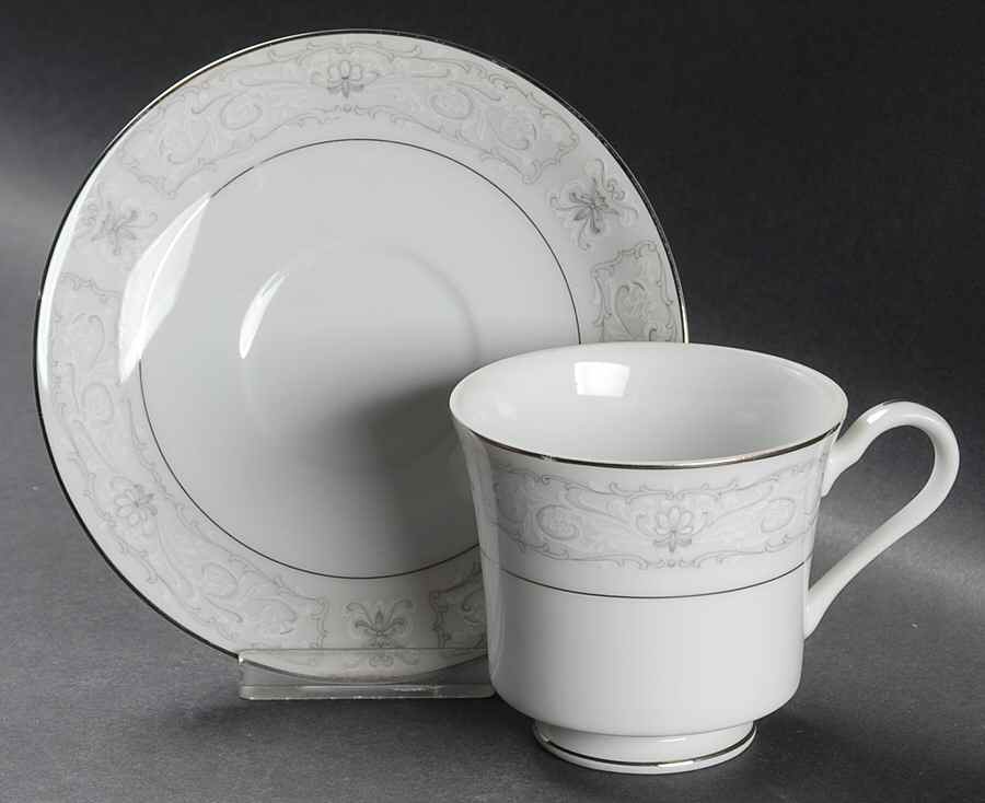 Antoinette Footed Cup & Saucer Set by Delux Japan-1