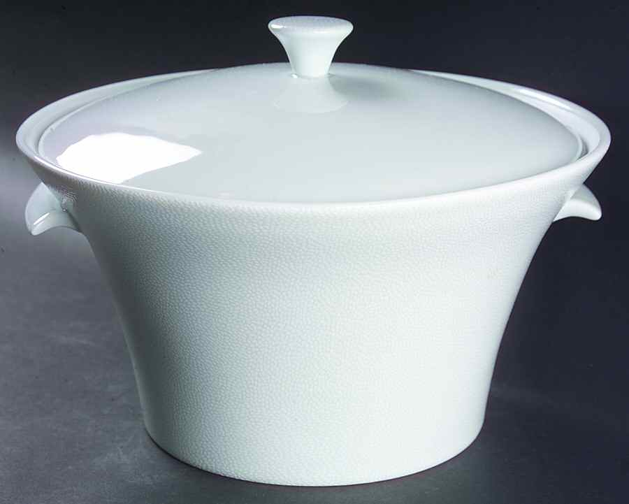 Seychelles White Tureen &  Lid by Philippe Deshoulieres-1