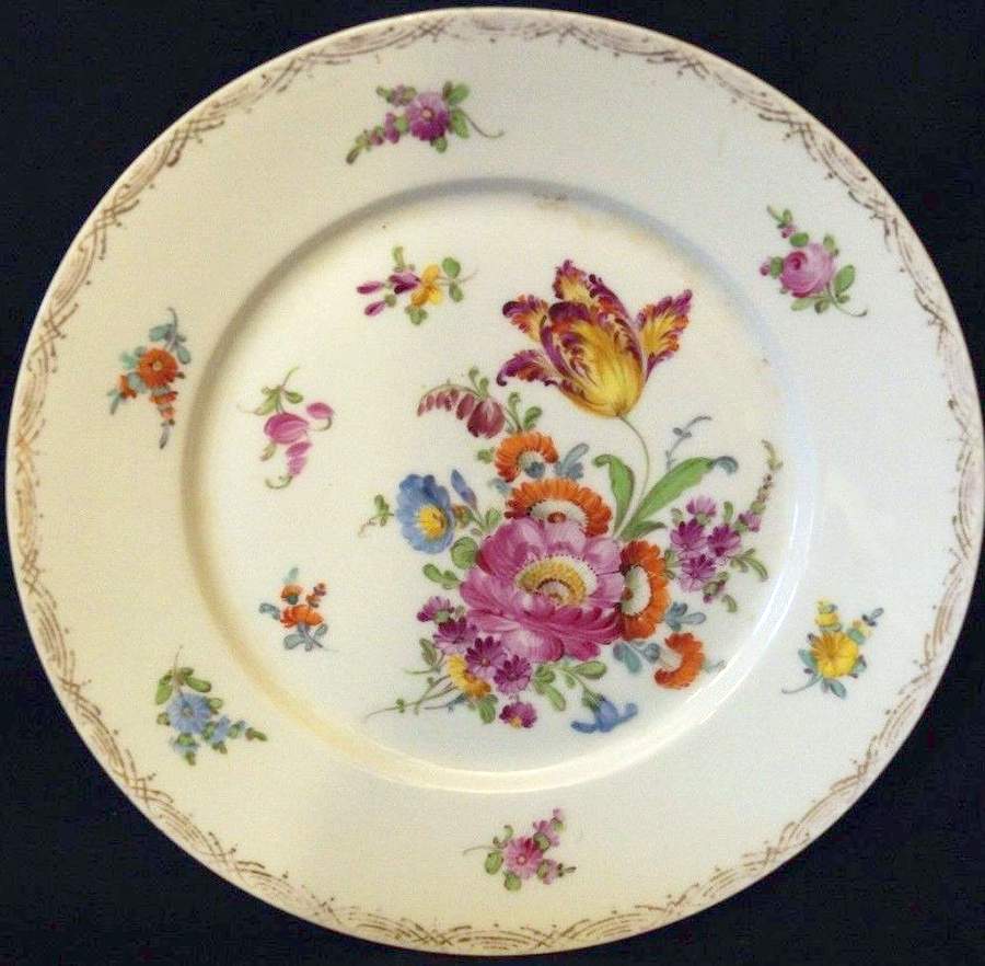 DRE72 Dinner Plate by Dresden (German)-1