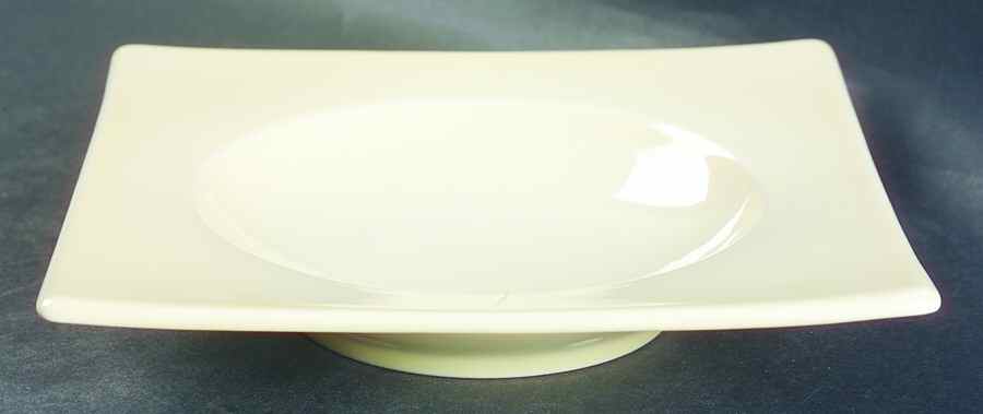 Color Spirit Vanille 8" Gourmet Plate by Philippe Deshoulieres-1