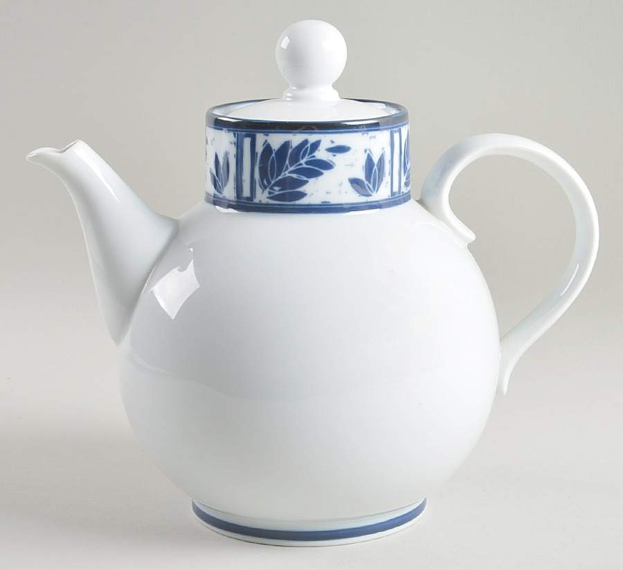 Ceylon (Japan) Coffee Pot & Lid by Dansk-1