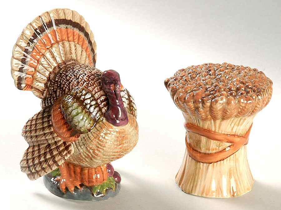 Orchard Collection (Giftware) Figural Salt and Pepper by Department 56-1