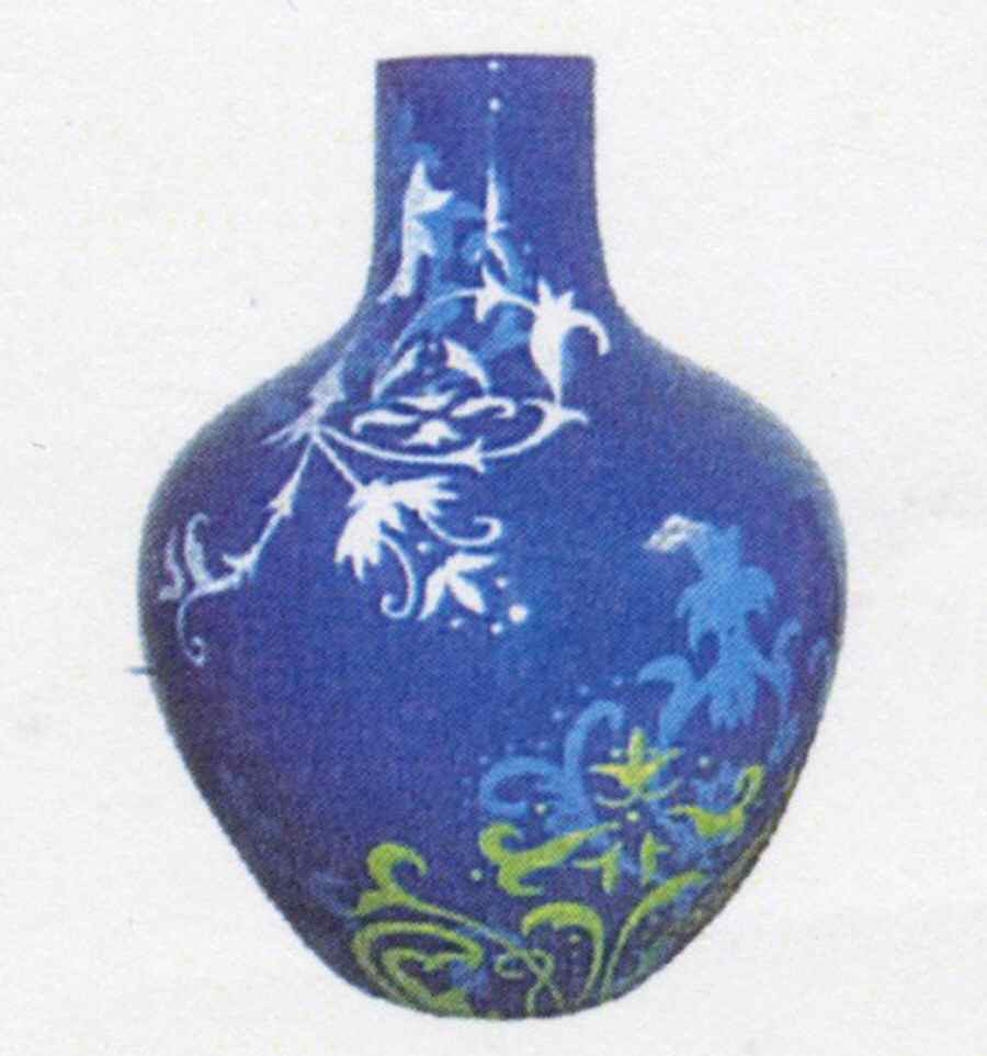 Lovely 9" Vase by David Tutera-1