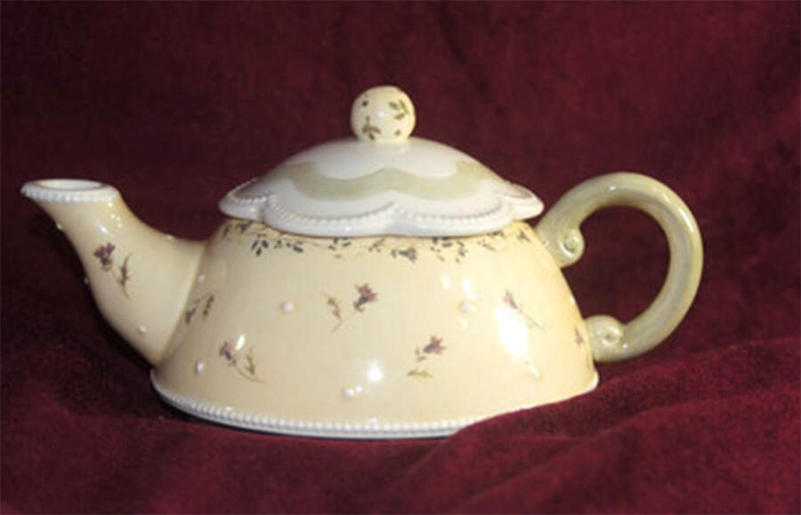 Devonshire Place Teapot for Individual Teapot & Lid with Cup by Demdaco-1