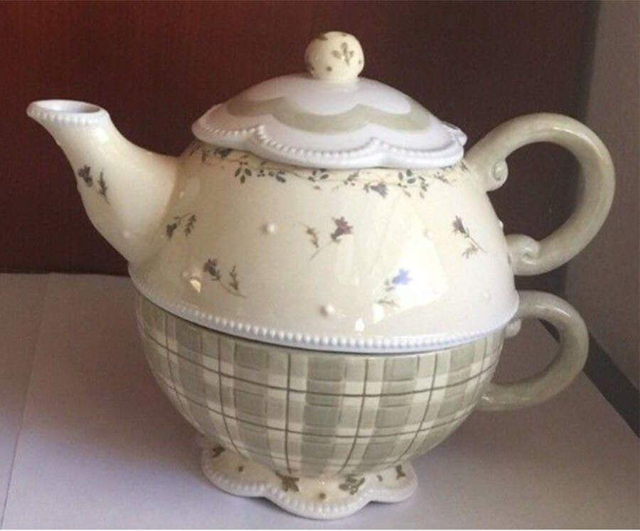Devonshire Place Individual Teapot & Lid with Cup by Demdaco-1