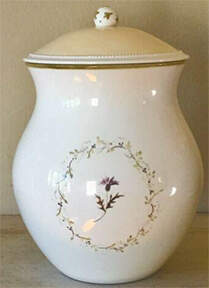 Devonshire Place Cookie Jar & Lid by Demdaco-1