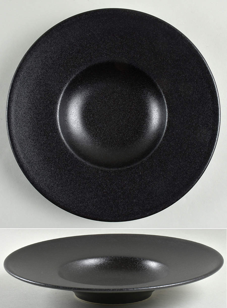 Spirit Reglisse 10" Gourmet Plate by Philippe Deshoulieres-1