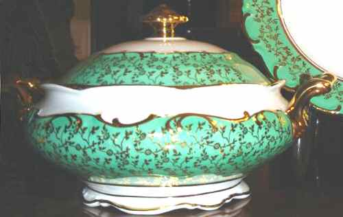 DRE88 Round Covered Vegetable by Dresden (German)-1