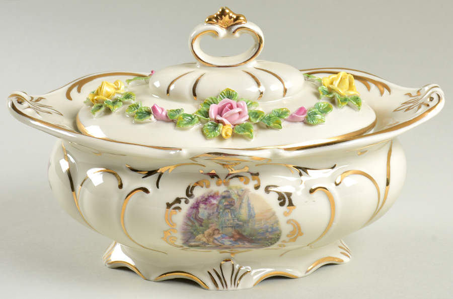 5403-2 Candy Box & Lid by Dresden (German)-1