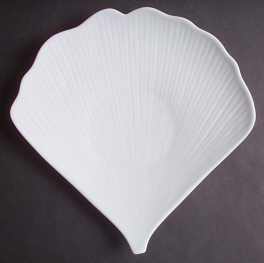 Cuisine du Monde Leaf Shape Salad Plate by Philippe Deshoulieres-1