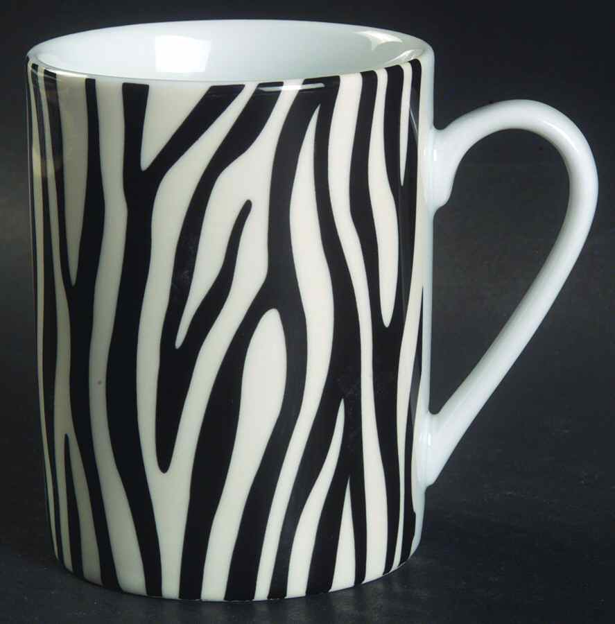 Lodge Mug by Philippe Deshoulieres-1