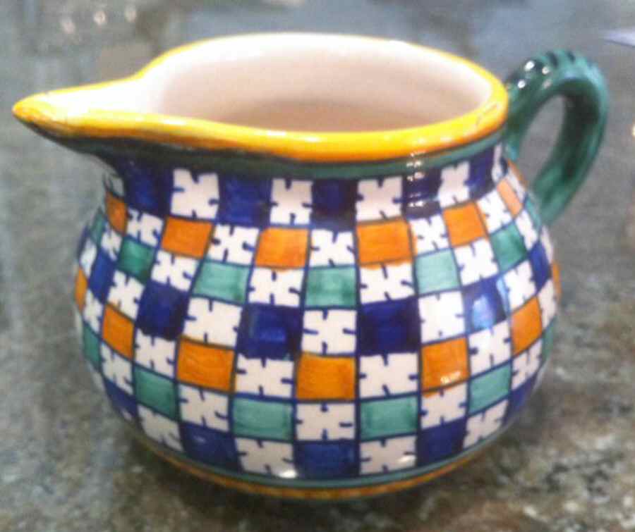 Scacchi Creamer by Deruta (Italy)-1