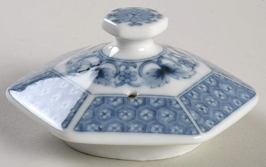 Dynasty Blue Lid for Teapot with Brass Handle by Dolphin-1