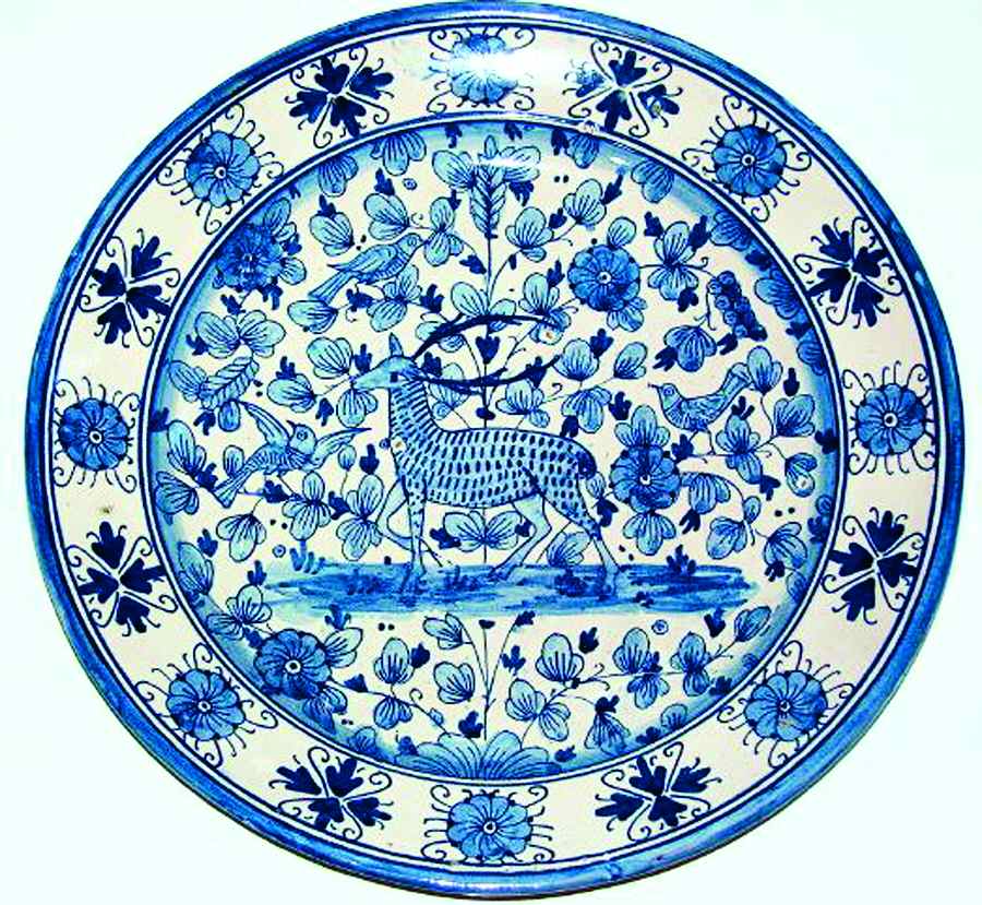 DER52 Dinner Plate by Deruta (Italy)-1