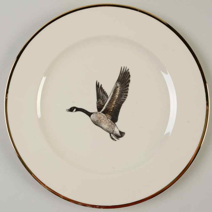DTU9 Dinner Plate by Delano Studios-1