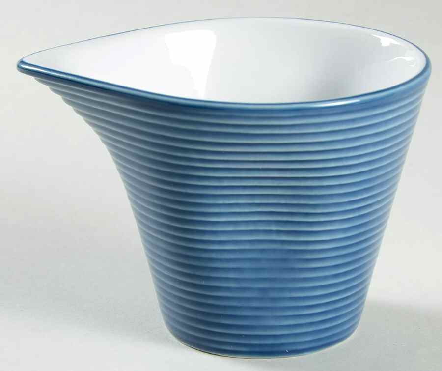Topos Wave Creamer by Dansk-1