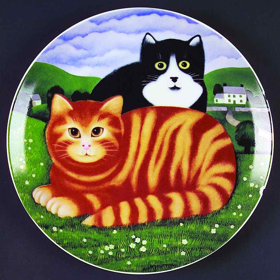 DPT10 Luncheon Plate by Department 56-1