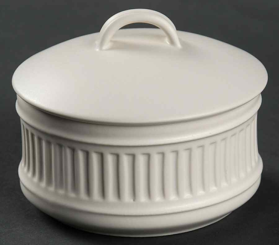 Flamestone Ivory Sugar Bowl & Lid by Dansk-1