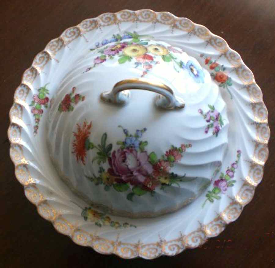 284-2 Muffin Dish & Lid by Dresden (German)-1