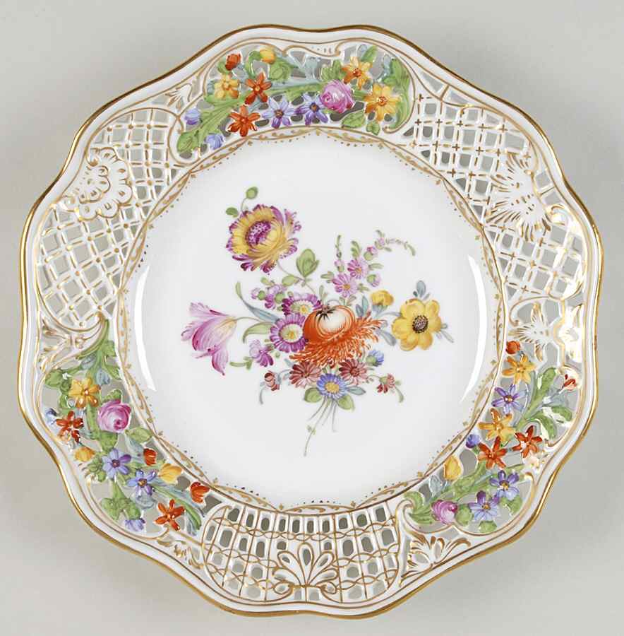 DRE102 Luncheon Plate by Dresden (German)-1