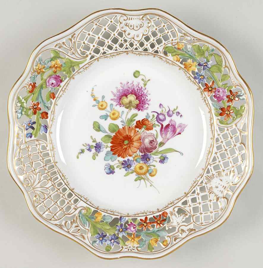 DRE102 Luncheon Plate by Dresden (German)-1
