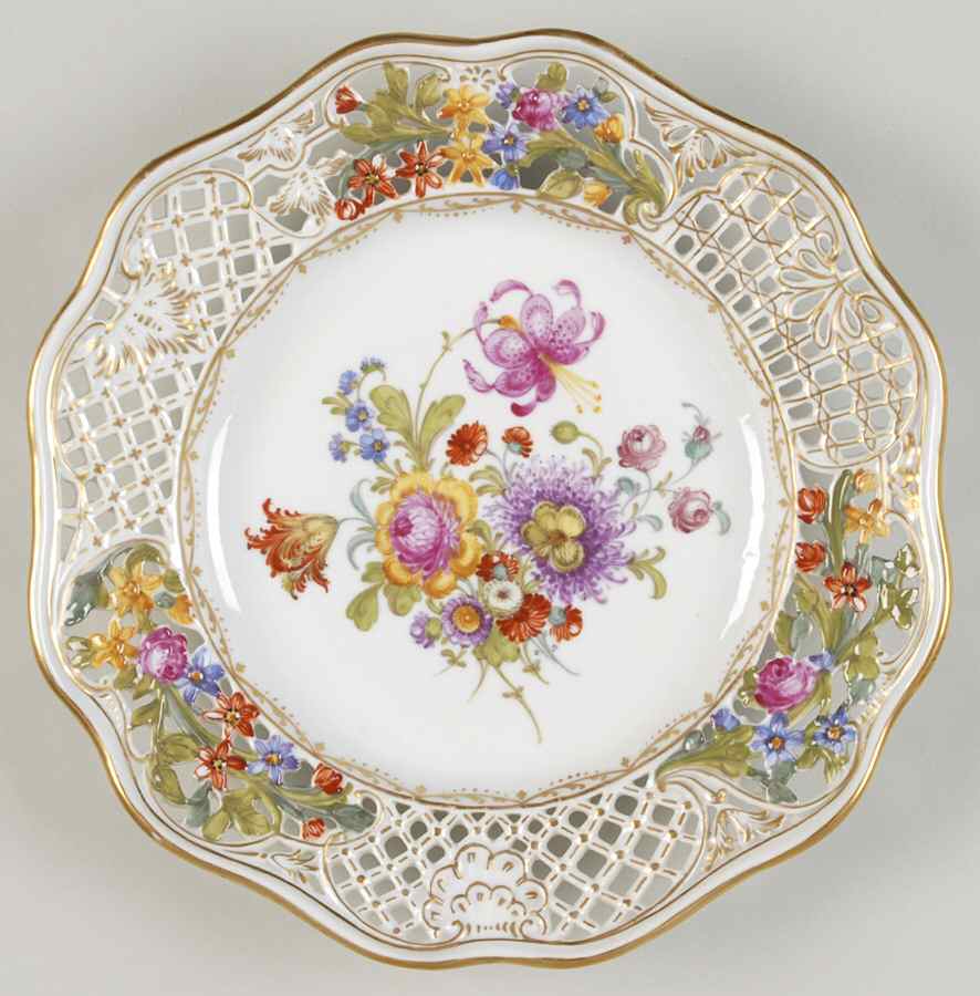 DRE102 Luncheon Plate by Dresden (German)-1