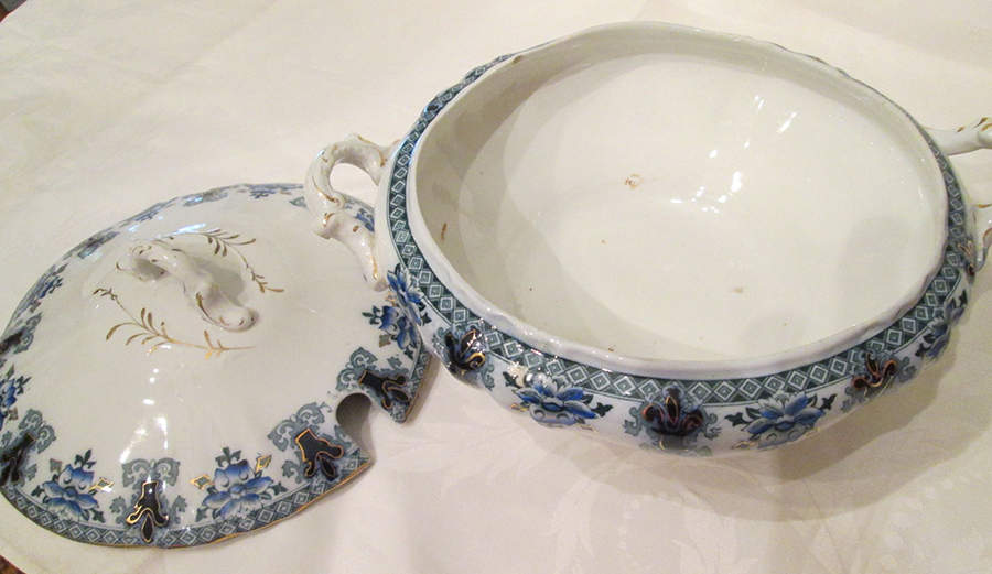 Glencoe Blue Round Covered Vegetable by Dunn Bennett-1