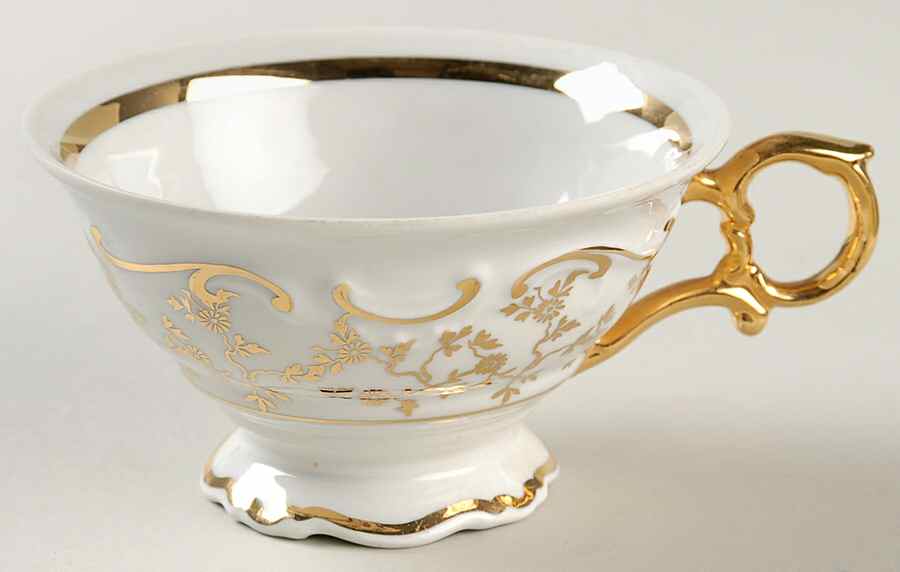 DRE104 Footed Cup by Dresden (German)-1