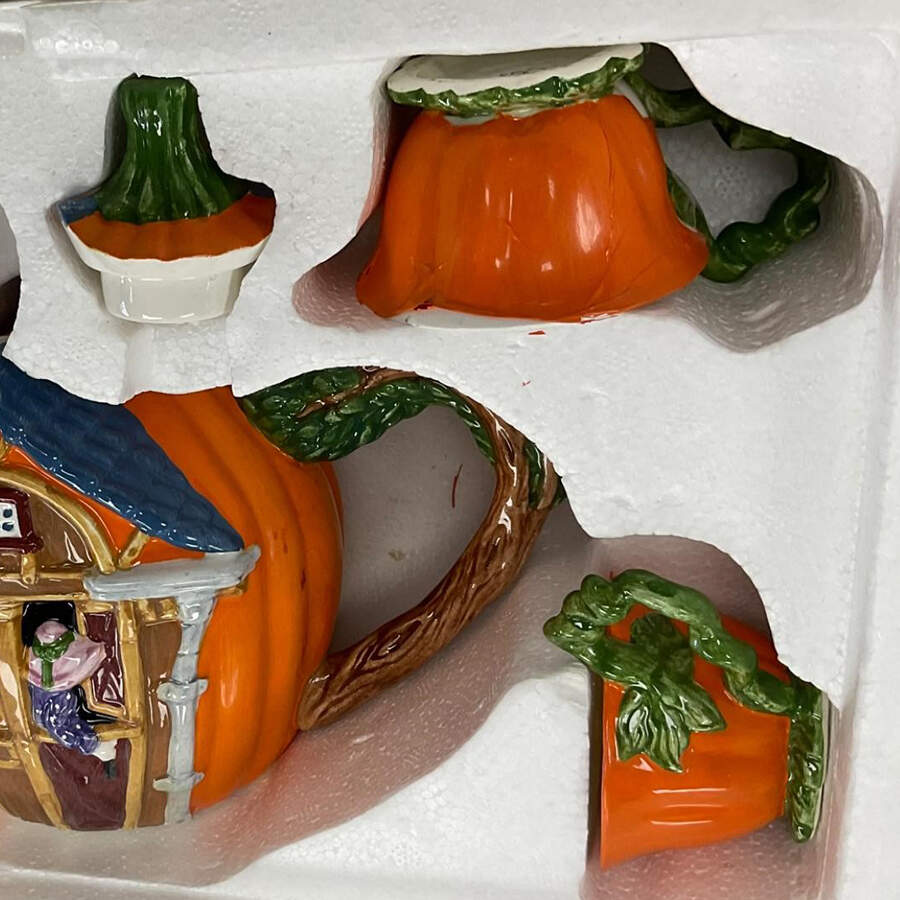 Storybook Village Figural Tea Cup by Department 56-1