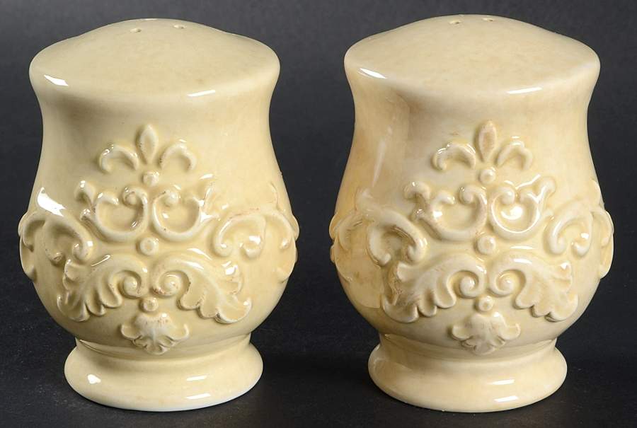 Provence Salt & Pepper Set by Daniel Cremieux-1