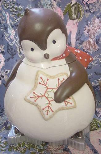 Hot Cocoa Figural Cookie Jar & Lid by Department 56-1