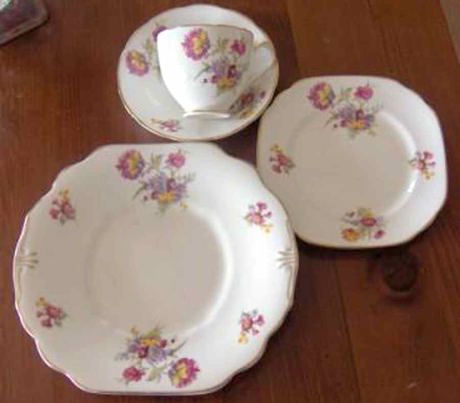 DUC56 Handled Cake Plate by Duchess-1