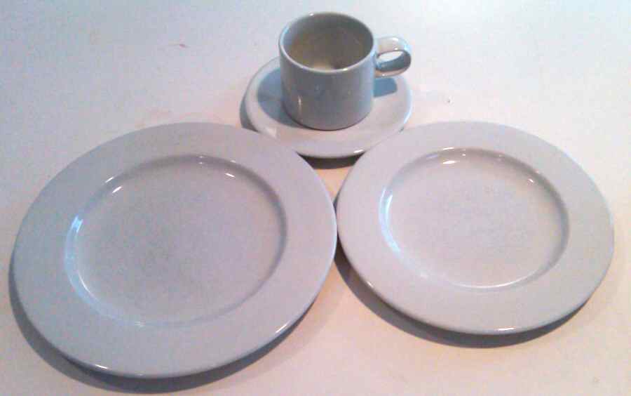 DAN149 Dinner Plate by Dansk-1