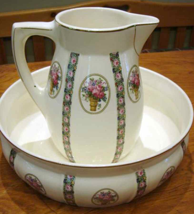 32051 Small Pitcher & Bowl Set by Ditmar Urbach-1