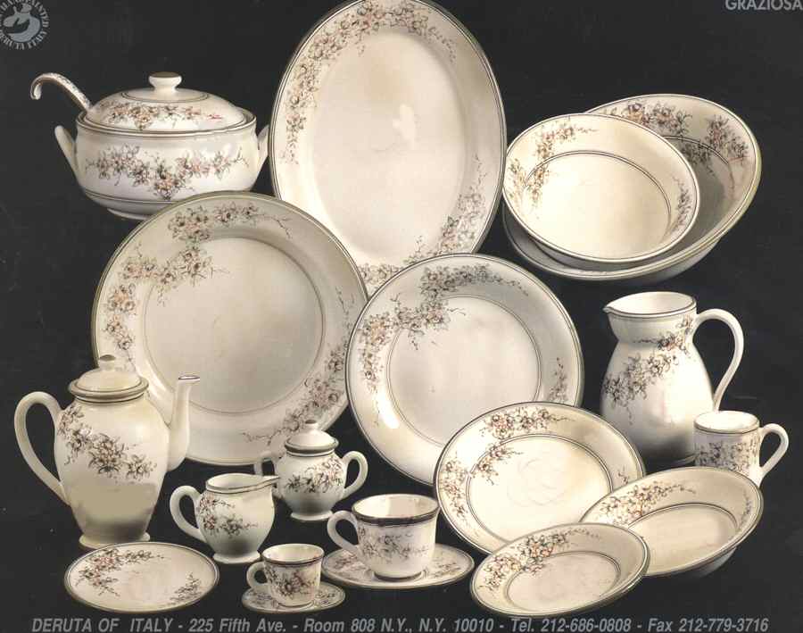 Graziosa Dinner Plate by Deruta (Italy)-1