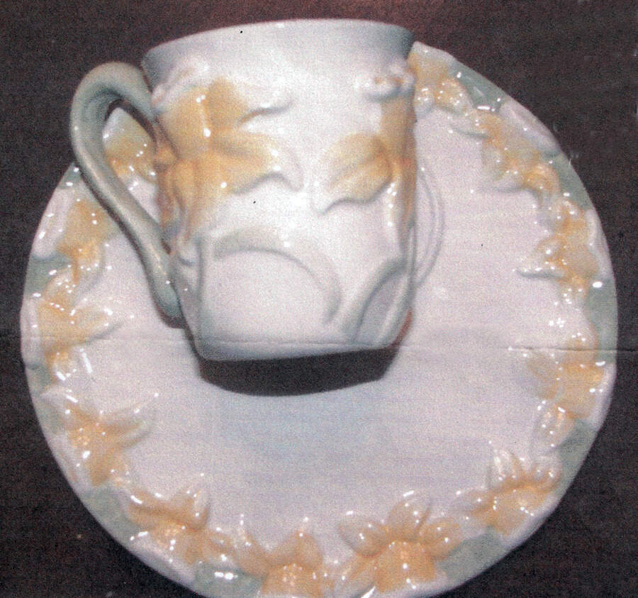Daffodil Snack Plate & Cup Set by Department 56-1