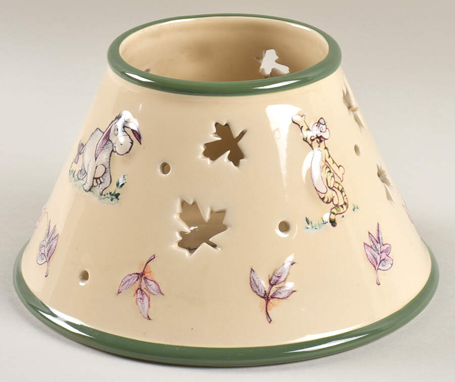 Winnie the Pooh (Leaf&Animal Rim) Candle Shade by Disney-1