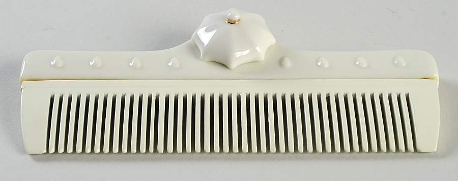 Hummel Collection Hair Comb by Danbury Mint-1