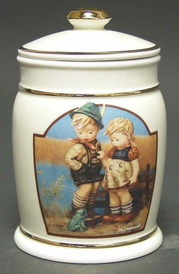 Hummel Collection Small Canister & Lid with Seal Ring by Danbury Mint-1