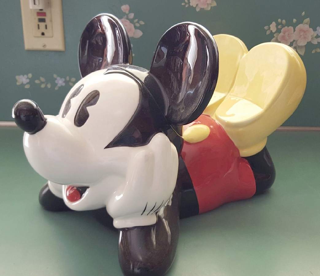 Cookie Jars Figural Cookie Jar & Lid by Zrike-1