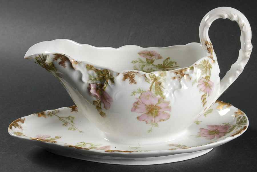 6309 Gravy Boat with Attached Underplate by Delinieres-1