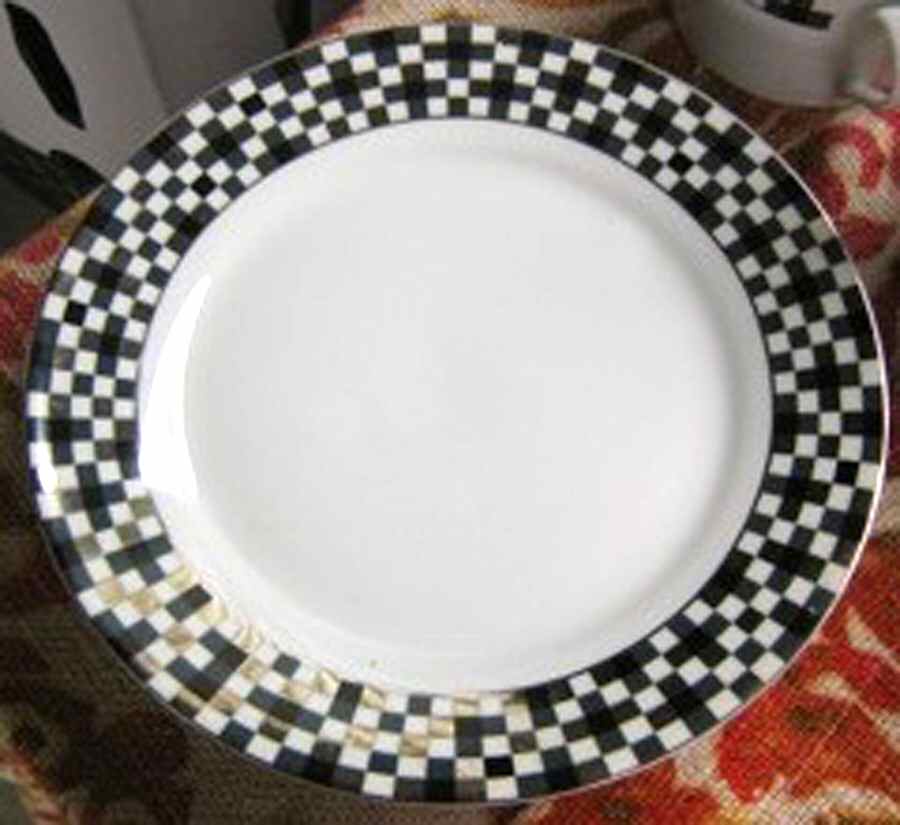 Avalon Black Dinner Plate by Design Guild-1