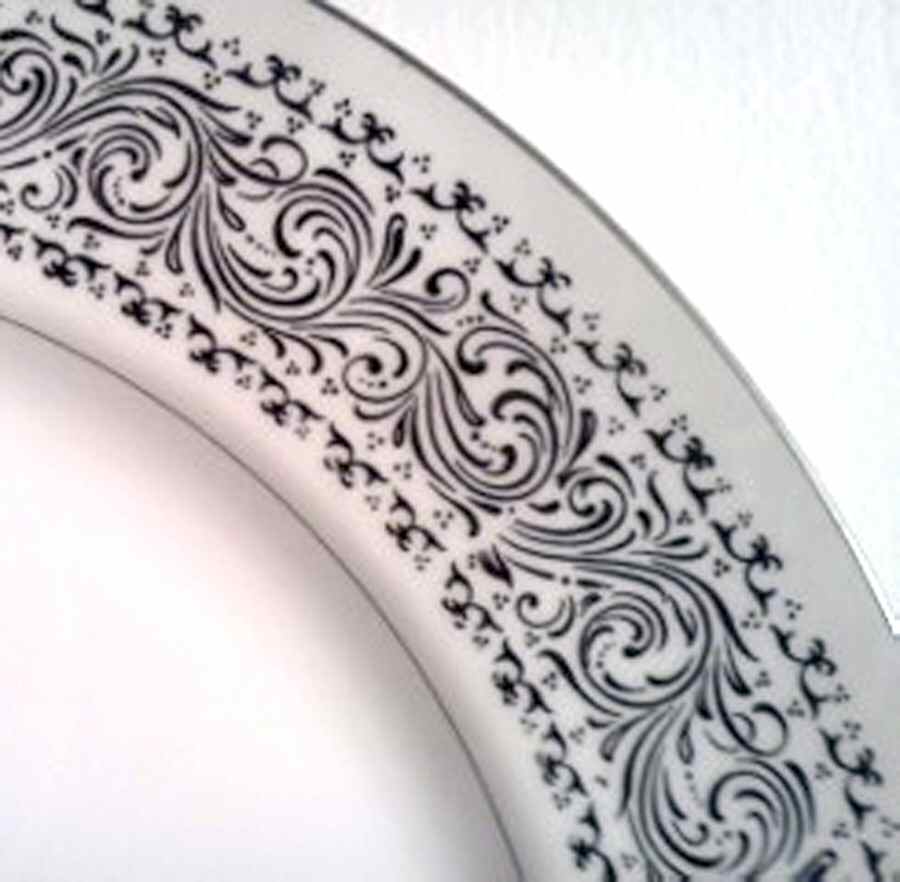 Pelham Dinner Plate by Delux Japan-1