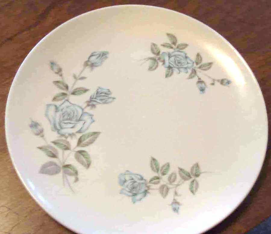 Blue Rose Dinner Plate by Dynasty China-1