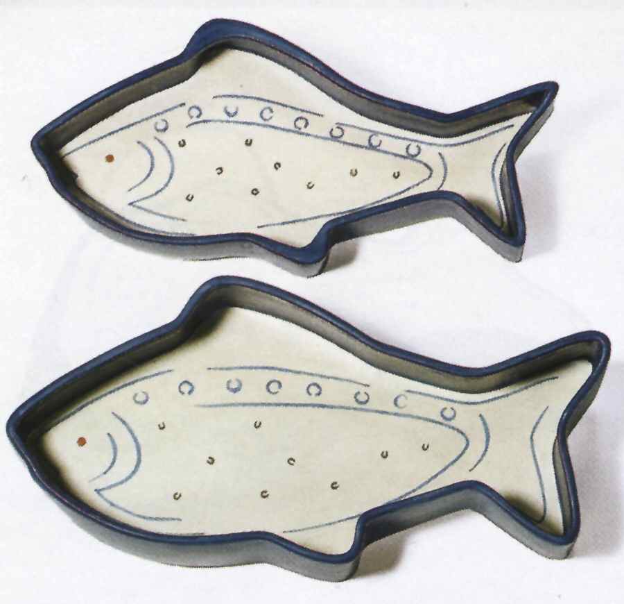 Blue Fin Bay 13" Oval Serving Bowl by Department 56-1