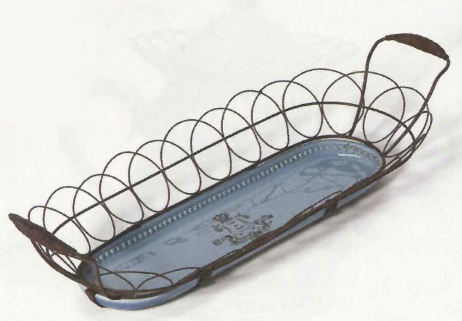 Cafe de Paris Bread Tray by Department 56-1