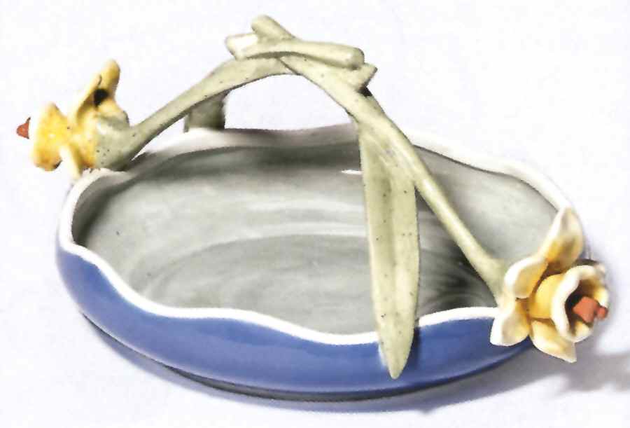 Daffodil Handled Round Dish by Department 56-1